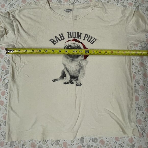 Old Navy Christmas BAH HUM PUG Easy Tee Size XS (oversized) - Cotton - Picture 8 of 12